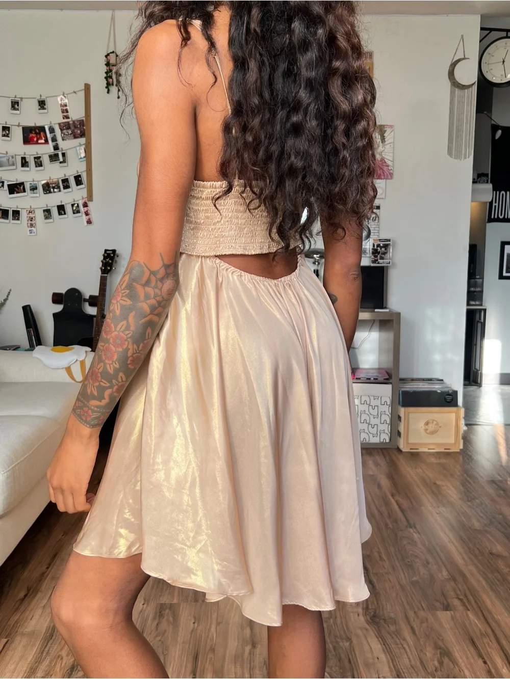 Free People offers sample